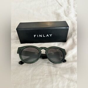 Finlay Polarized Charlotte sunglasses in Forest Green
